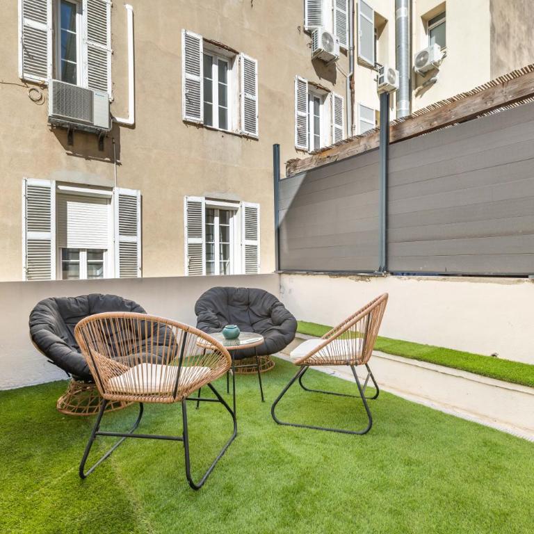 LB Vacation Rentals I Renovated Apt Minutes from Beach - Palais - 30m2 Terrace - Apartamento de 1 dormitorio - 29