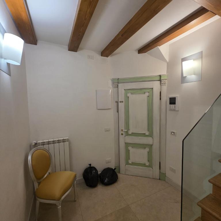 Via Sestiere Castello 5375 Guest House - Appartamento con 2 Camere da Letto - 23