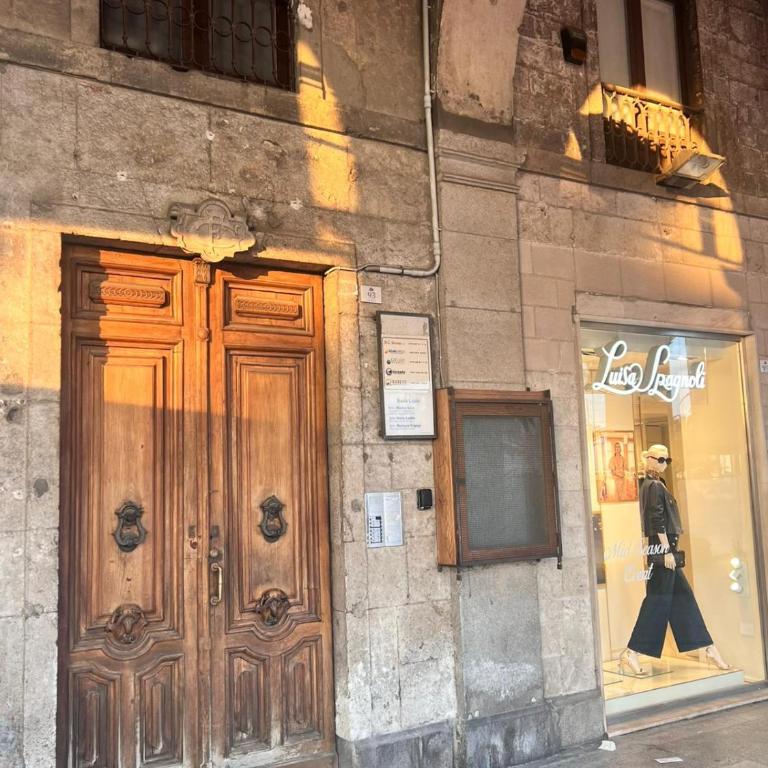 Garzia Rooms - Dimora Storica - Queen Room with Balcony and Street View - 5