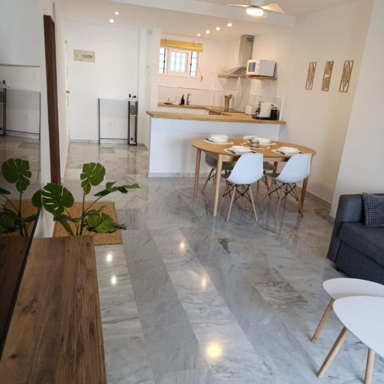 Benalmádena Beach Apartment - Apartamento de 1 dormitorio - 2