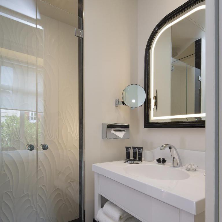 Le Narcisse Blanc - Classic Double Room - 5