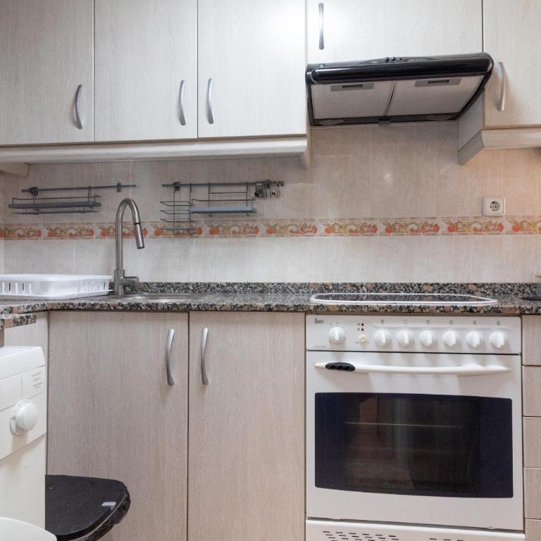 Global Vacacional, apartamento de una habitación en urbanización con piscina - Apartamento de 1 dormitorio - 12