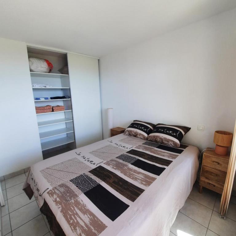 Appartement vue mer - Calme - Parking - Tennis - Piscine été - Appartement 2 Chambres - 12