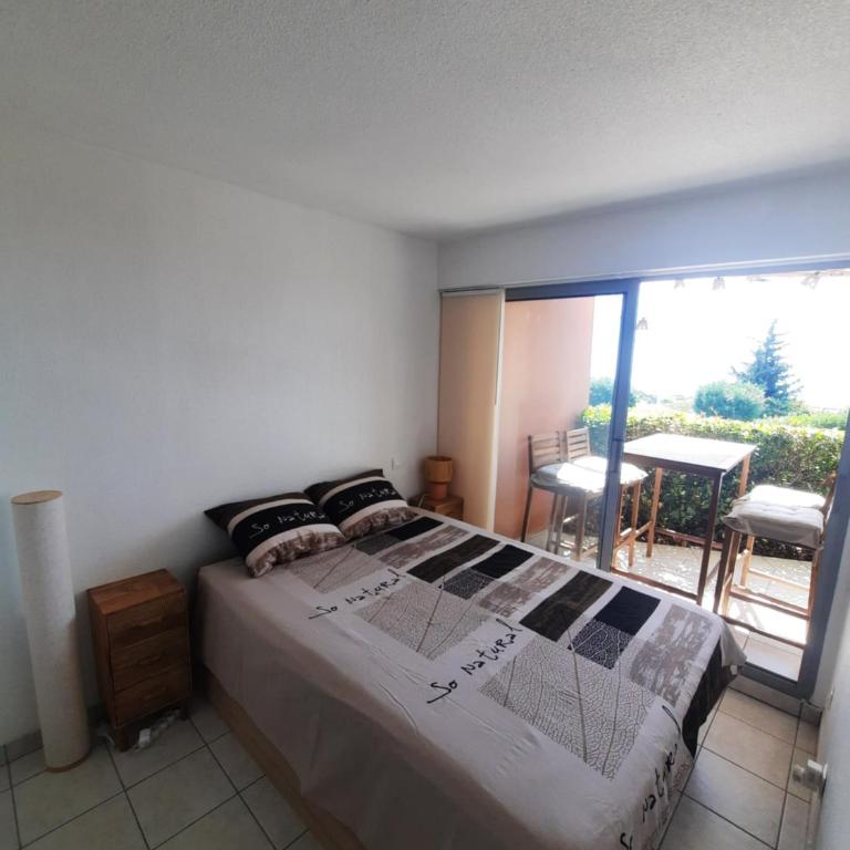 Appartement vue mer - Calme - Parking - Tennis - Piscine été - Appartement 2 Chambres - 13