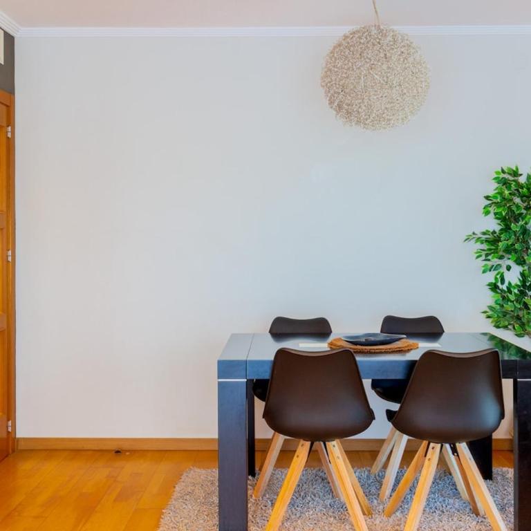 Urbanization with a pool near the airport - Apartamento de 3 dormitorios - 6