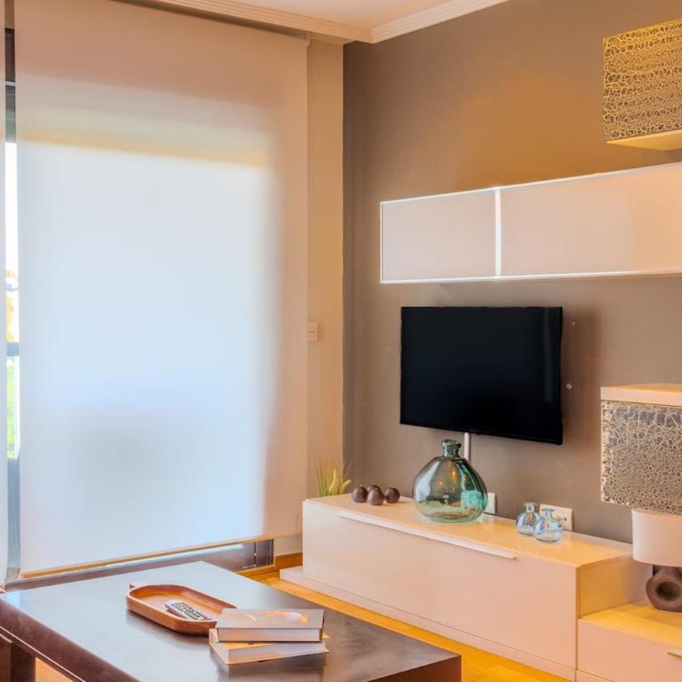 Urbanization with a pool near the airport - Apartamento de 3 dormitorios - 19