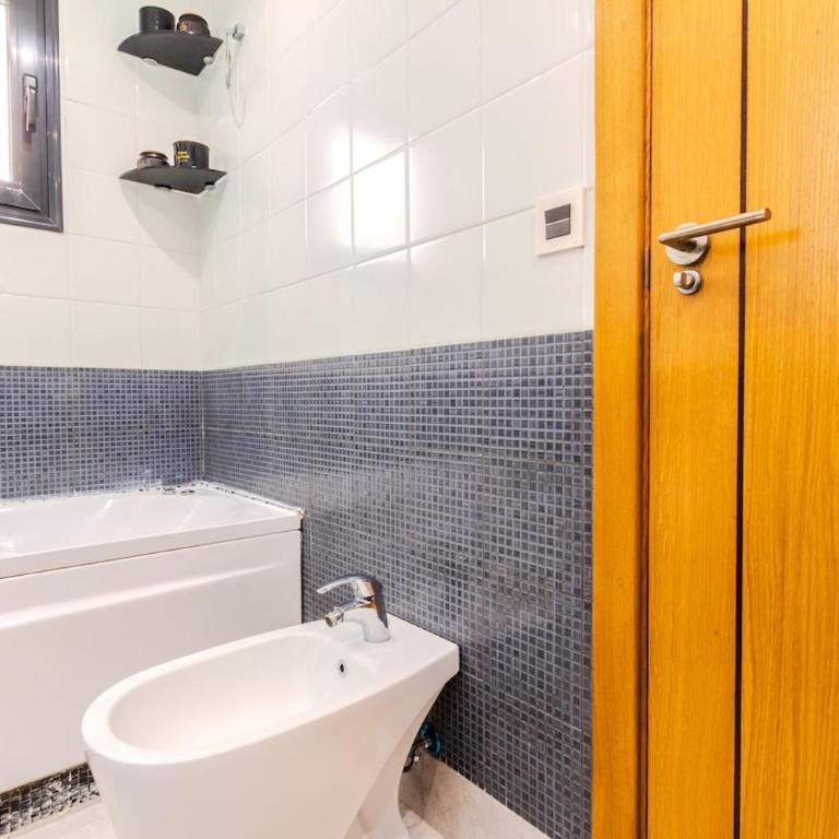 Urbanization with a pool near the airport - Apartamento de 3 dormitorios - 21