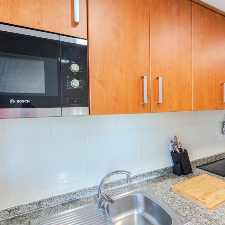 Urbanization with a pool near the airport - Apartamento de 3 dormitorios - 32