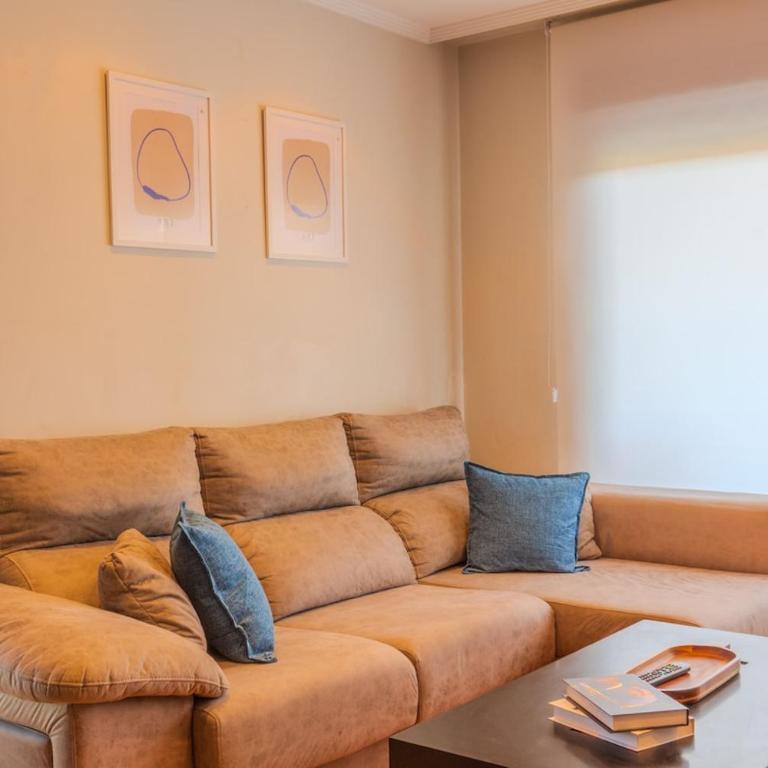 Urbanization with a pool near the airport - Apartamento de 3 dormitorios - 34