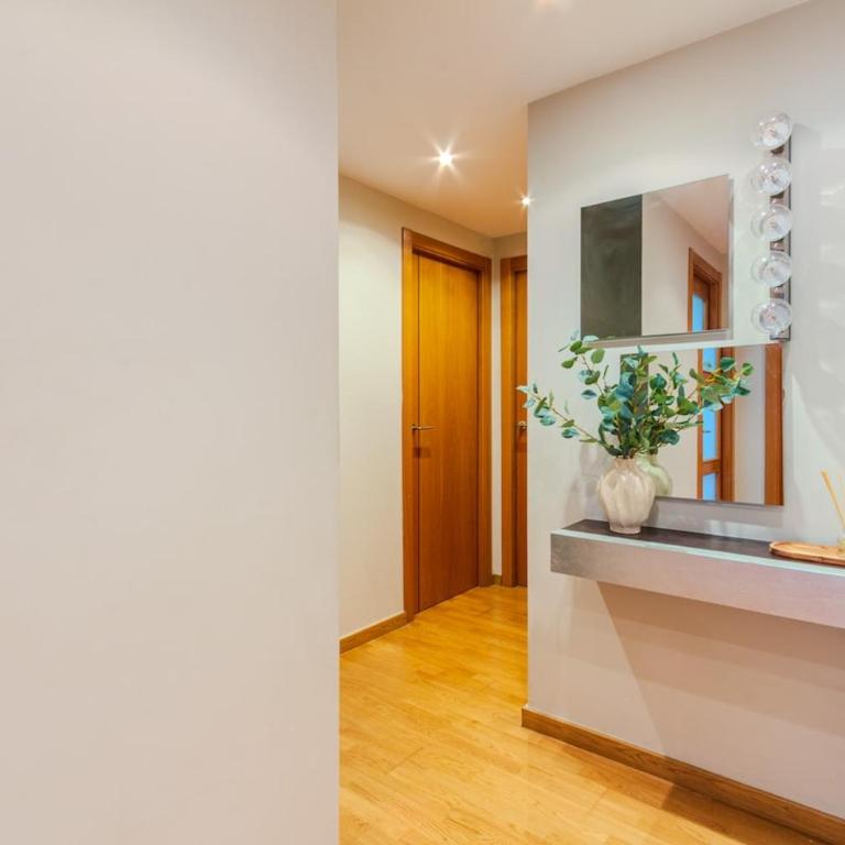 Urbanization with a pool near the airport - Apartamento de 3 dormitorios - 47