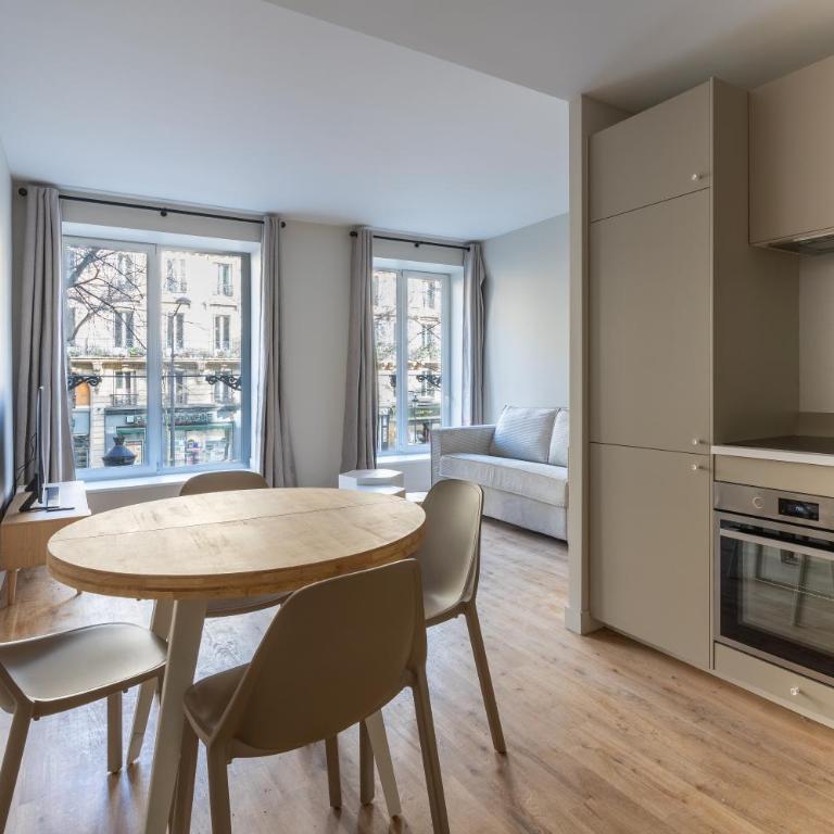 Modern Open-Air Apartment near Montmartre - Apartment - 2