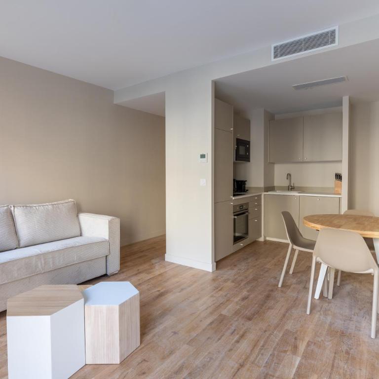 Modern Open-Air Apartment near Montmartre - Apartment - 6