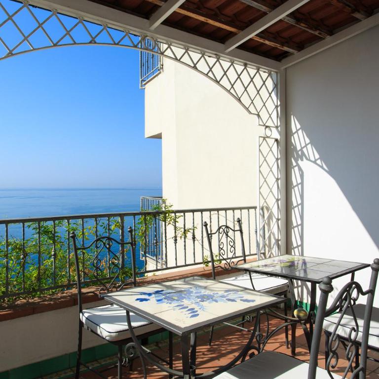 Lloyd's Baia Hotel - Suite con Vista Mare - 9