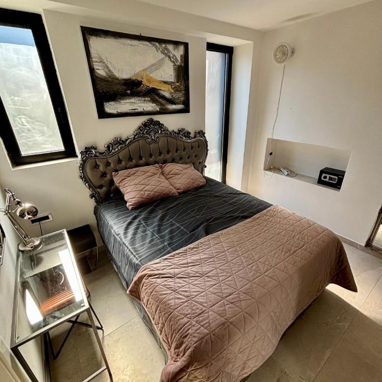 ONYX Grand SPA Suite Zemun - Three-Bedroom Premium Apartment - 25
