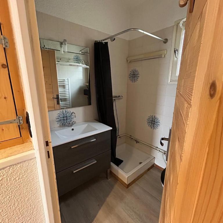 Appartement T2 avec mezzanine - Apartamento de 2 dormitorios - 5