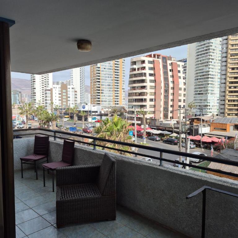 Edificio royal marine 2757 - Three-Bedroom Apartment with Sea View - 9