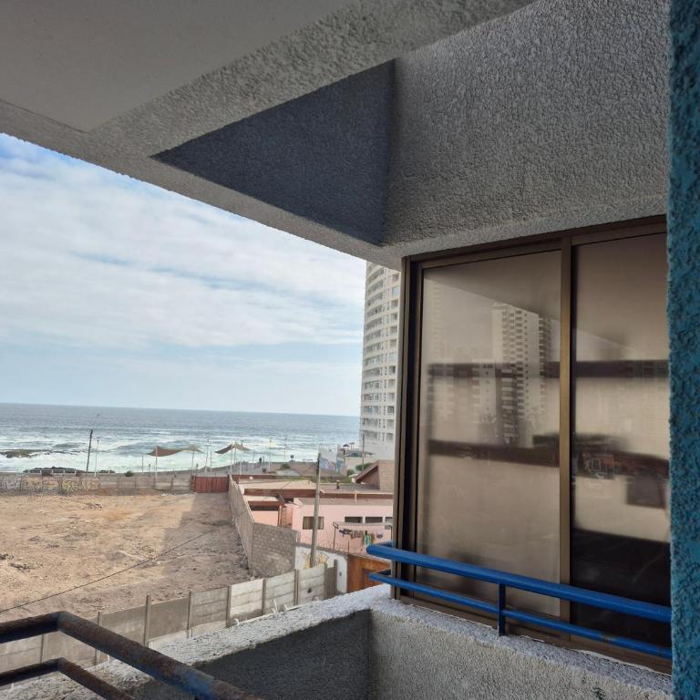 Edificio royal marine 2757 - Three-Bedroom Apartment with Sea View - 12