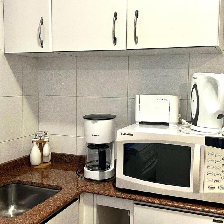A pasos del mar, pileta, garaje y padel - Two-Bedroom Apartment with Balcony - 14