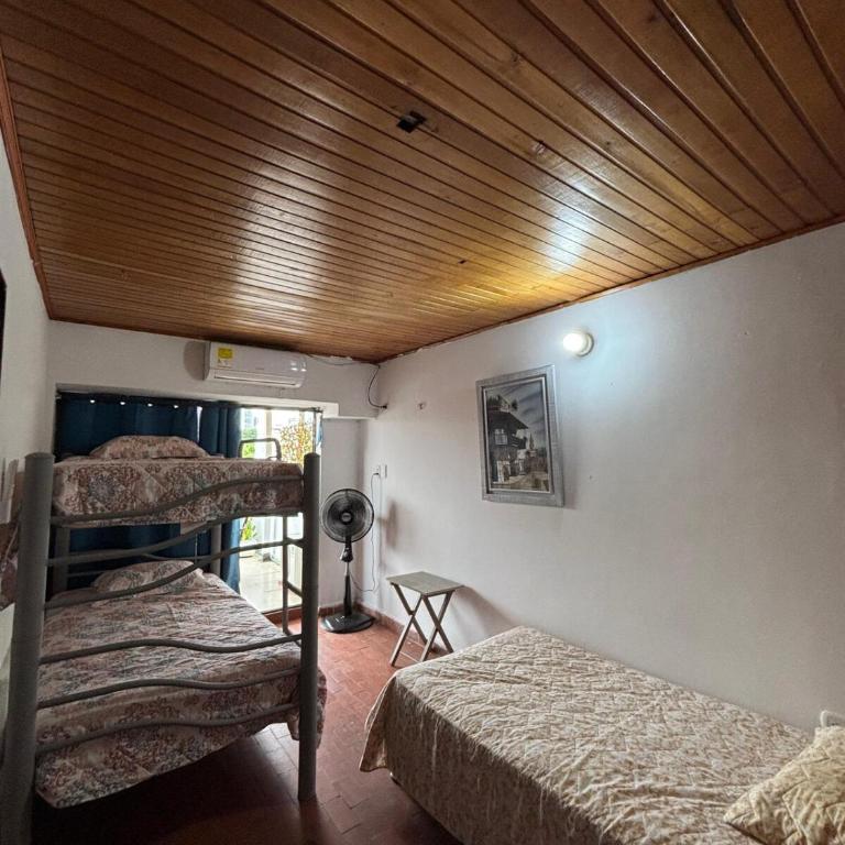 Ritze's House Getsemani - Two-Bedroom Apartment - 12
