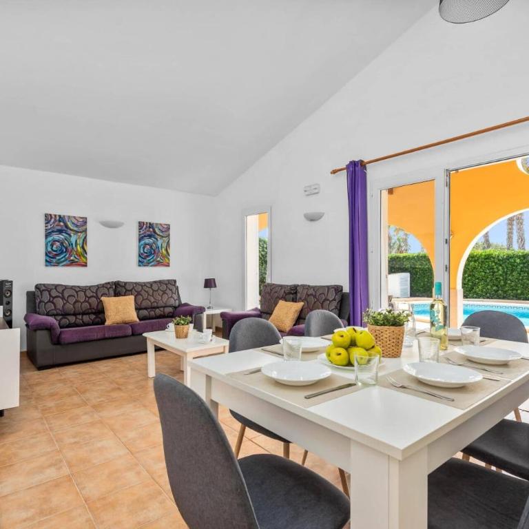 Villa Jupiter by Villa Plus - Villa - 9
