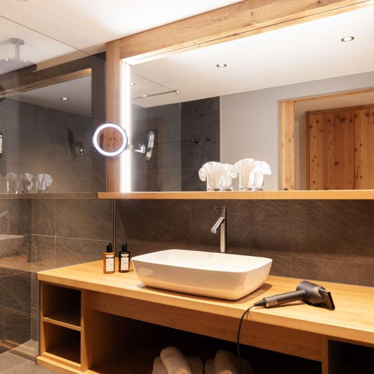 Hotel Quellenhof - Deluxe Doppelzimmer - 3
