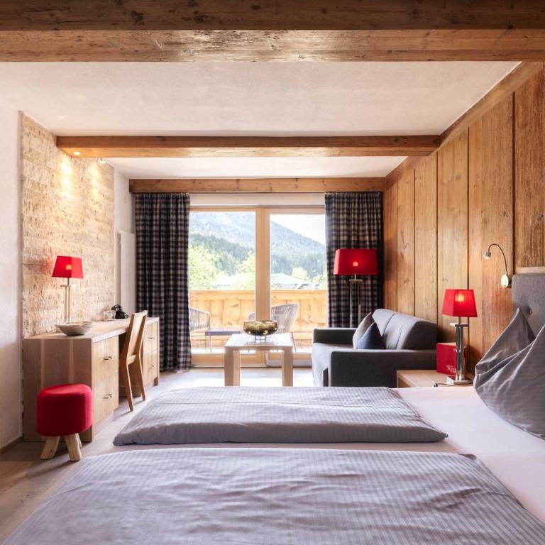 Hotel Quellenhof - Deluxe Doppelzimmer mit Balkon - 2