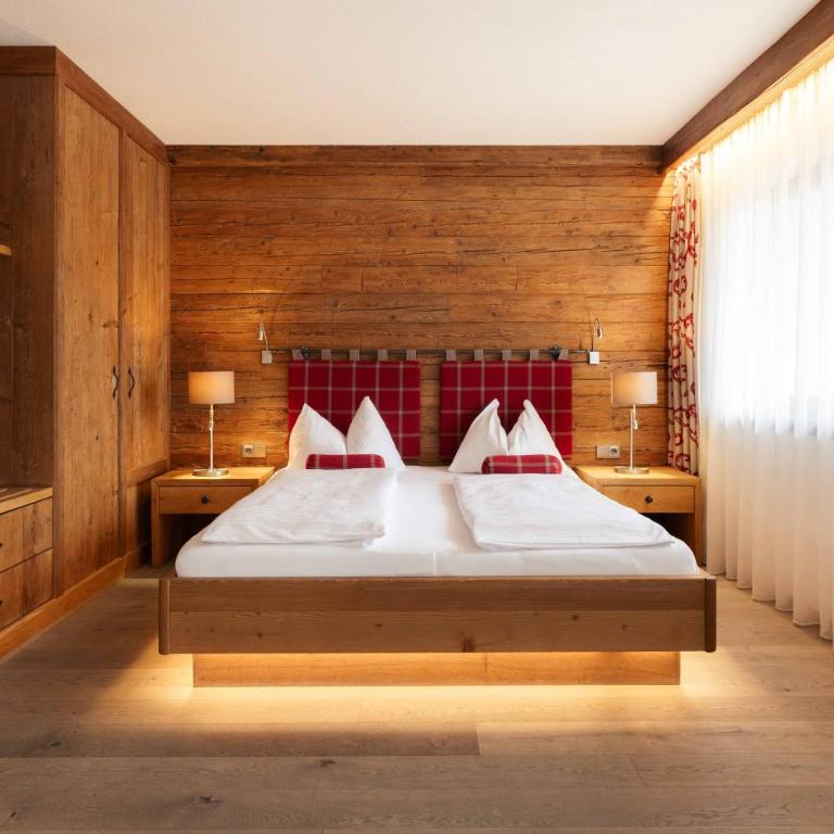 Hotel Quellenhof - Doppelzimmer mit Terrasse - 2