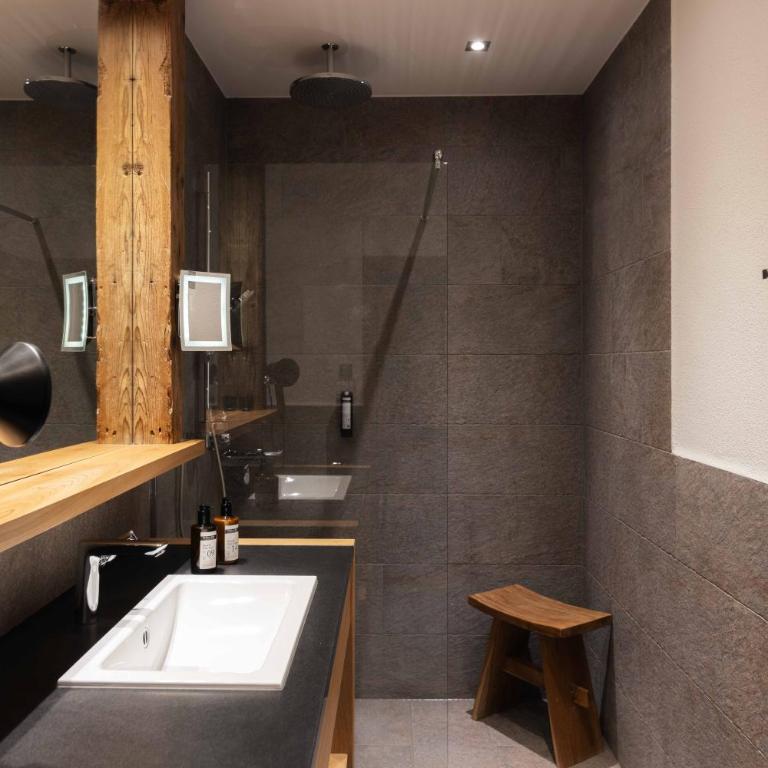 Hotel Quellenhof - Suite mit Balkon - 7