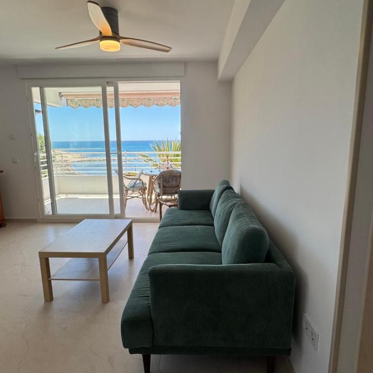 Apartamento frente al mar con terraza Alicante By Turihome - Two-Bedroom Apartment - 14