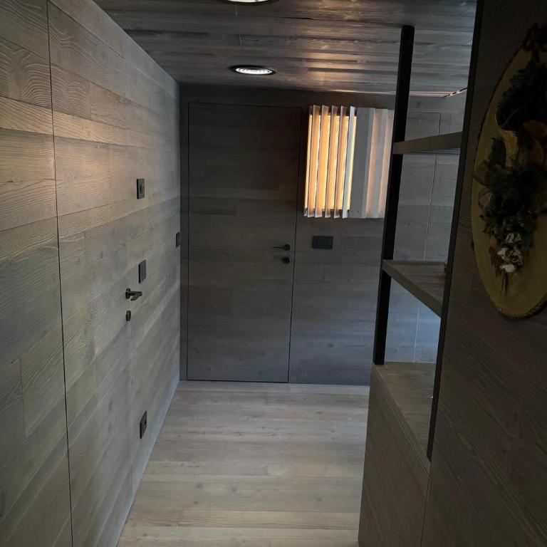Dimora Alverà 19 - Appartamento con 2 Camere da Letto, Balcone e Terrazza - 4