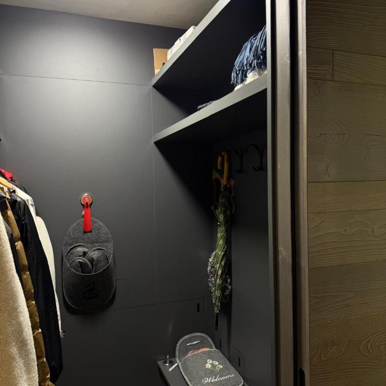 Dimora Alverà 19 - Appartamento con 2 Camere da Letto, Balcone e Terrazza - 8