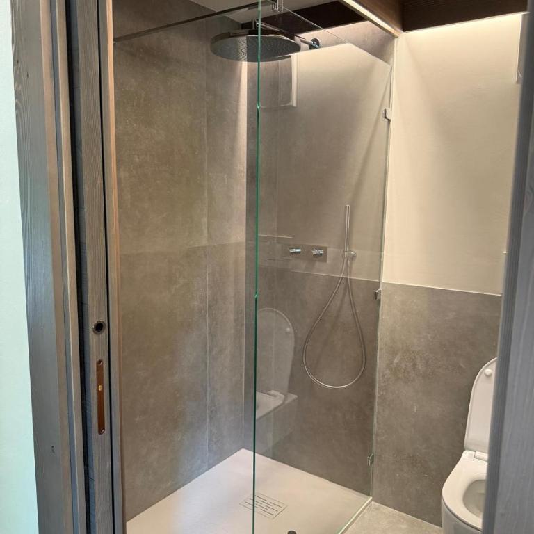 Dimora Alverà 19 - Appartamento con 2 Camere da Letto, Balcone e Terrazza - 10