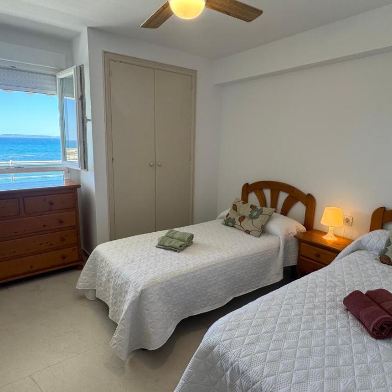 Apartamento frente al mar con terraza Alicante By Turihome - Two-Bedroom Apartment - 30
