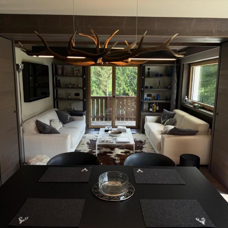 Dimora Alverà 19 - Appartamento con 2 Camere da Letto, Balcone e Terrazza - 1