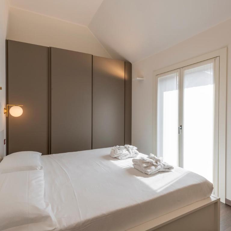 Fabbri Palace - B Home - Appartamento con 2 Camere da Letto, Balcone e Terrazza - 7