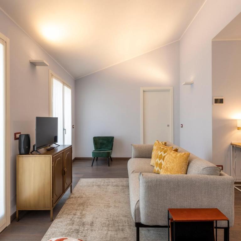 Fabbri Palace - B Home - Appartamento con 2 Camere da Letto, Balcone e Terrazza - 9
