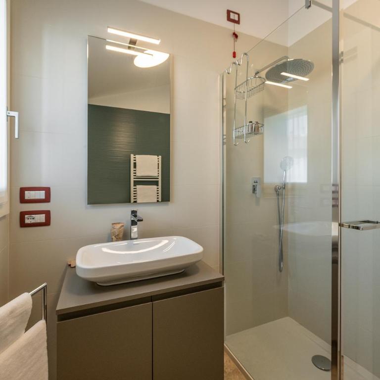 Fabbri Palace - B Home - Appartamento con 2 Camere da Letto, Balcone e Terrazza - 15