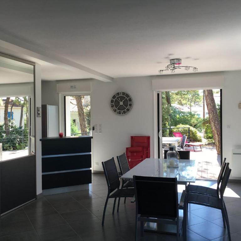 Maison La tranche-sur-mer sous les pins - Casa con 4 camere da letto - 4