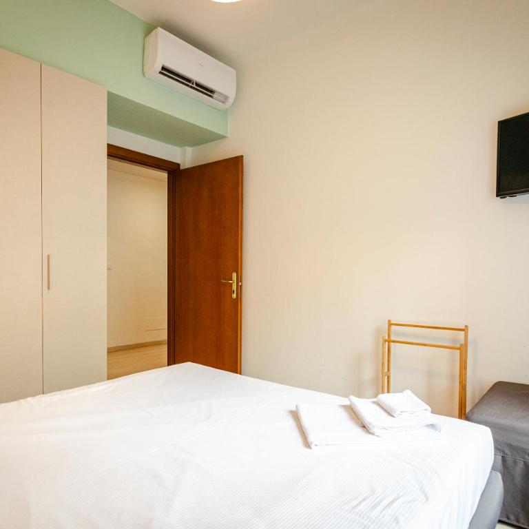 Residenza Marconi - Four-Bedroom Apartment - 15