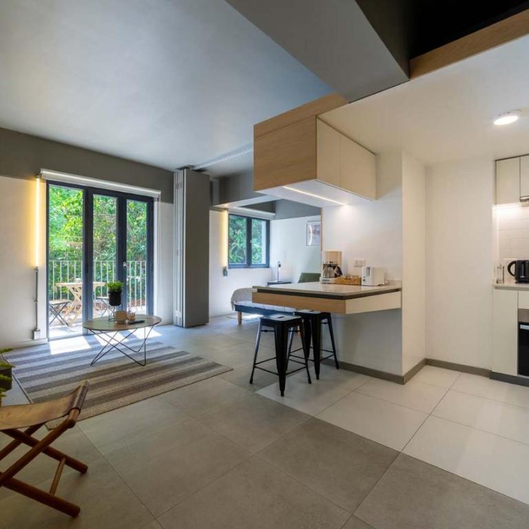 Stay in Comfort Just Steps Away from Bellavista - Apartment - 3