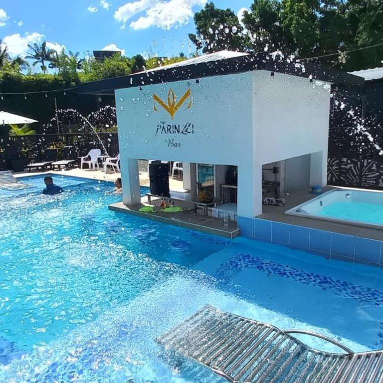 Hotel y Cabañas Parinzzi - Suite con bañera de hidromasaje - 17