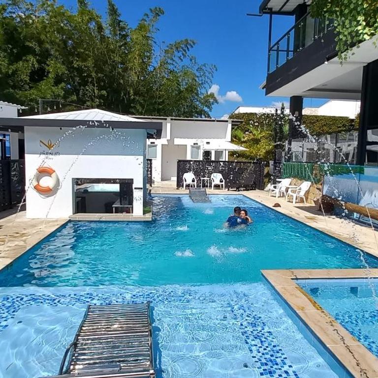 Hotel y Cabañas Parinzzi - Suite Deluxe con bañera de hidromasaje - 4