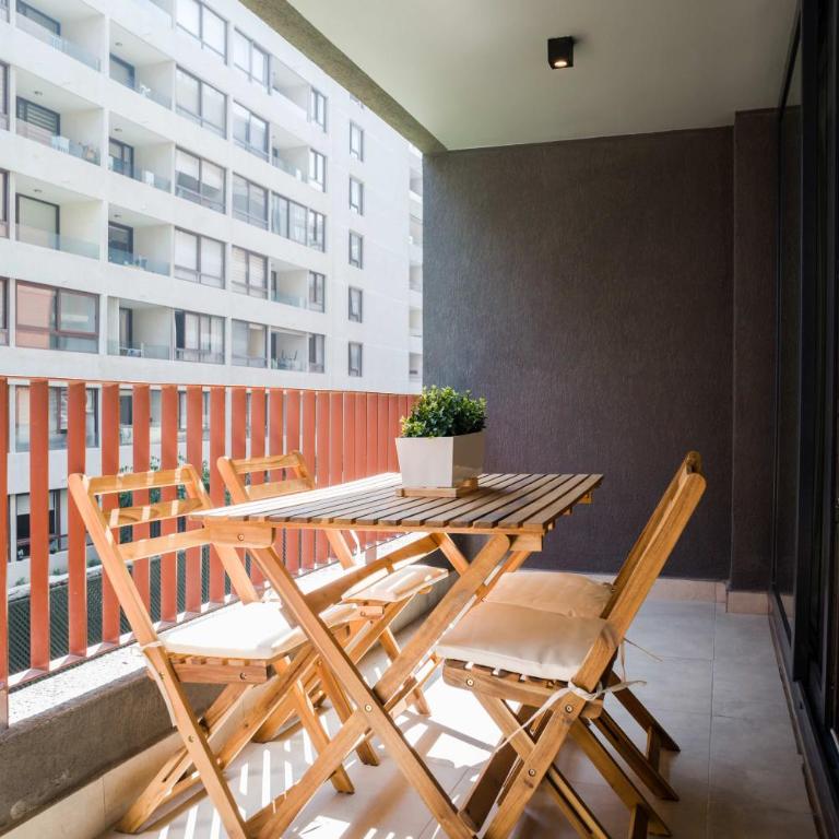 Chic 1BR Oasis for 3 in Lively Las Condes - Apartment - 7