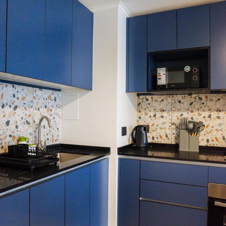 Chic 1BR Oasis for 3 in Lively Las Condes - Apartment - 6