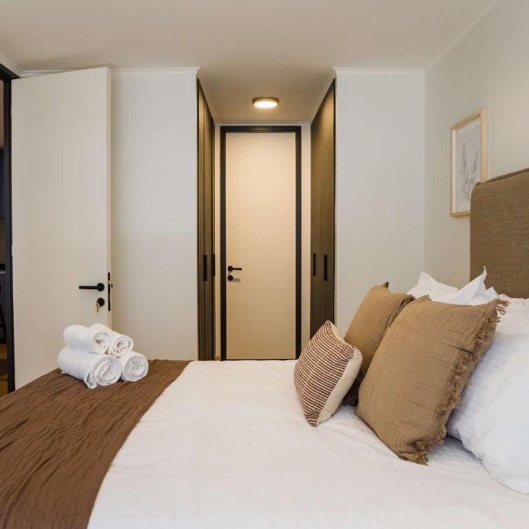 Chic 1BR Oasis for 3 in Lively Las Condes - Apartment - 12
