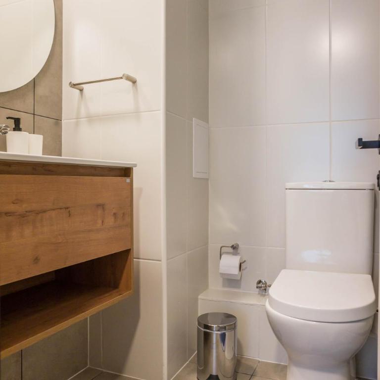 Chic 1BR Oasis for 3 in Lively Las Condes - Apartment - 21