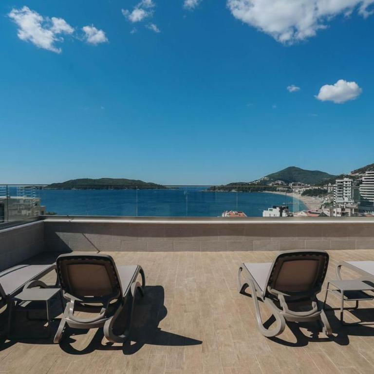Penthouse with Sea view Rafailovici - Superior Apartman sa 3 Spavaće Sobe - 2