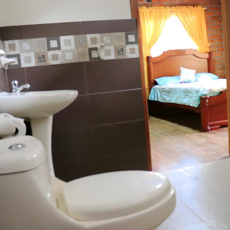Finca La Buena Esperanza - Four-Bedroom House - 24