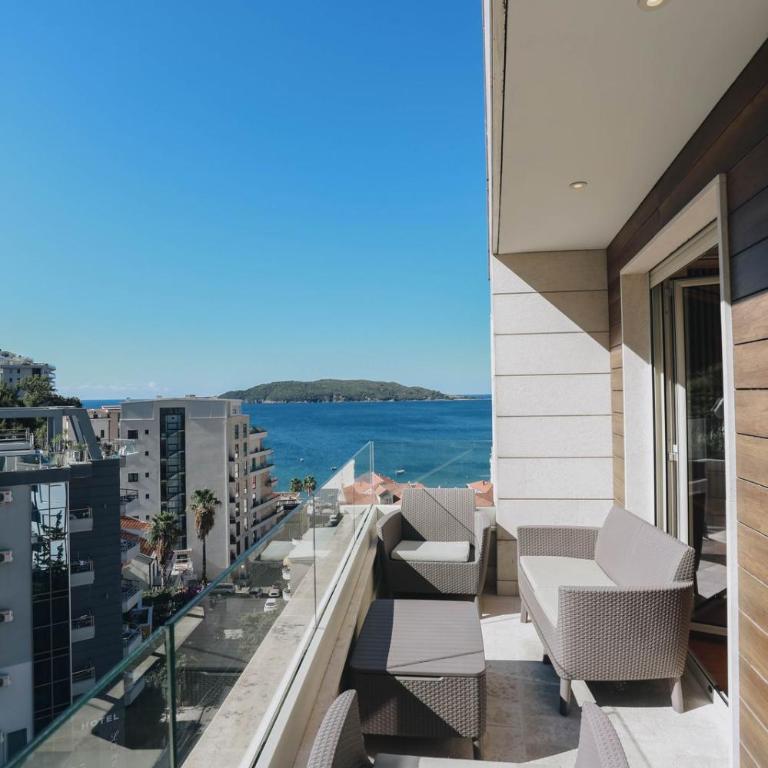 Penthouse with Sea view Rafailovici - Superior Apartman sa 3 Spavaće Sobe - 17