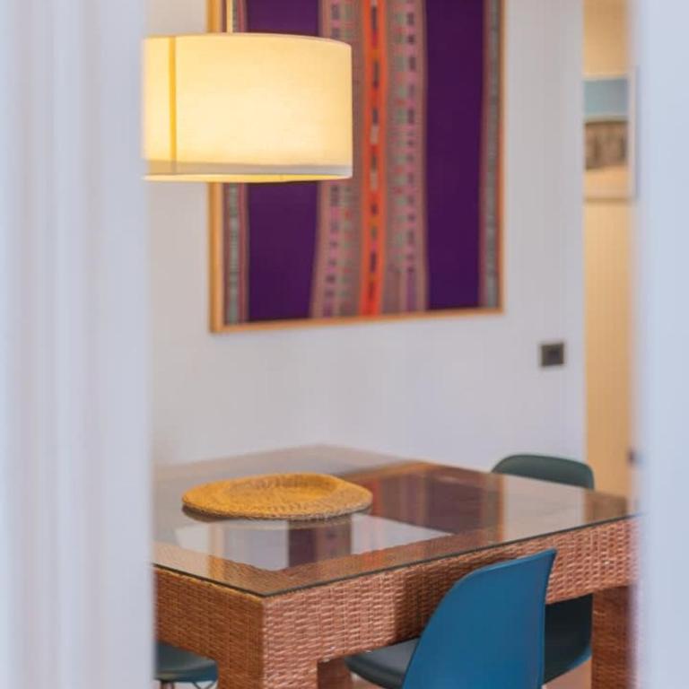 Your Stylish Urban Escape by Costanera Center - Apartment - 6